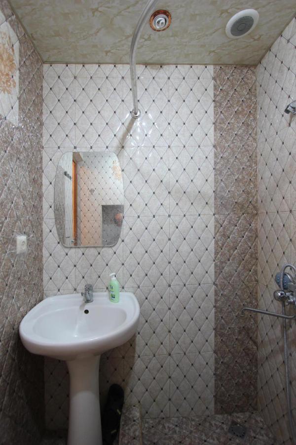 Amiryan Street 1 Bedroom Deluxe Apartment With Balcony Am104 Erevan Esterno foto